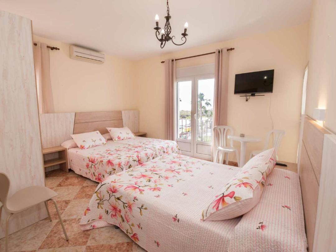 Hostal Sonrisa Del Mar Conil De La Frontera Buitenkant foto