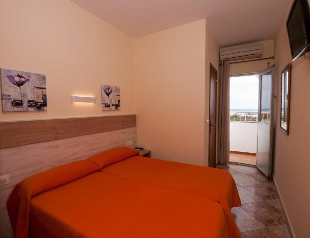 Hostal Sonrisa Del Mar Conil De La Frontera Buitenkant foto