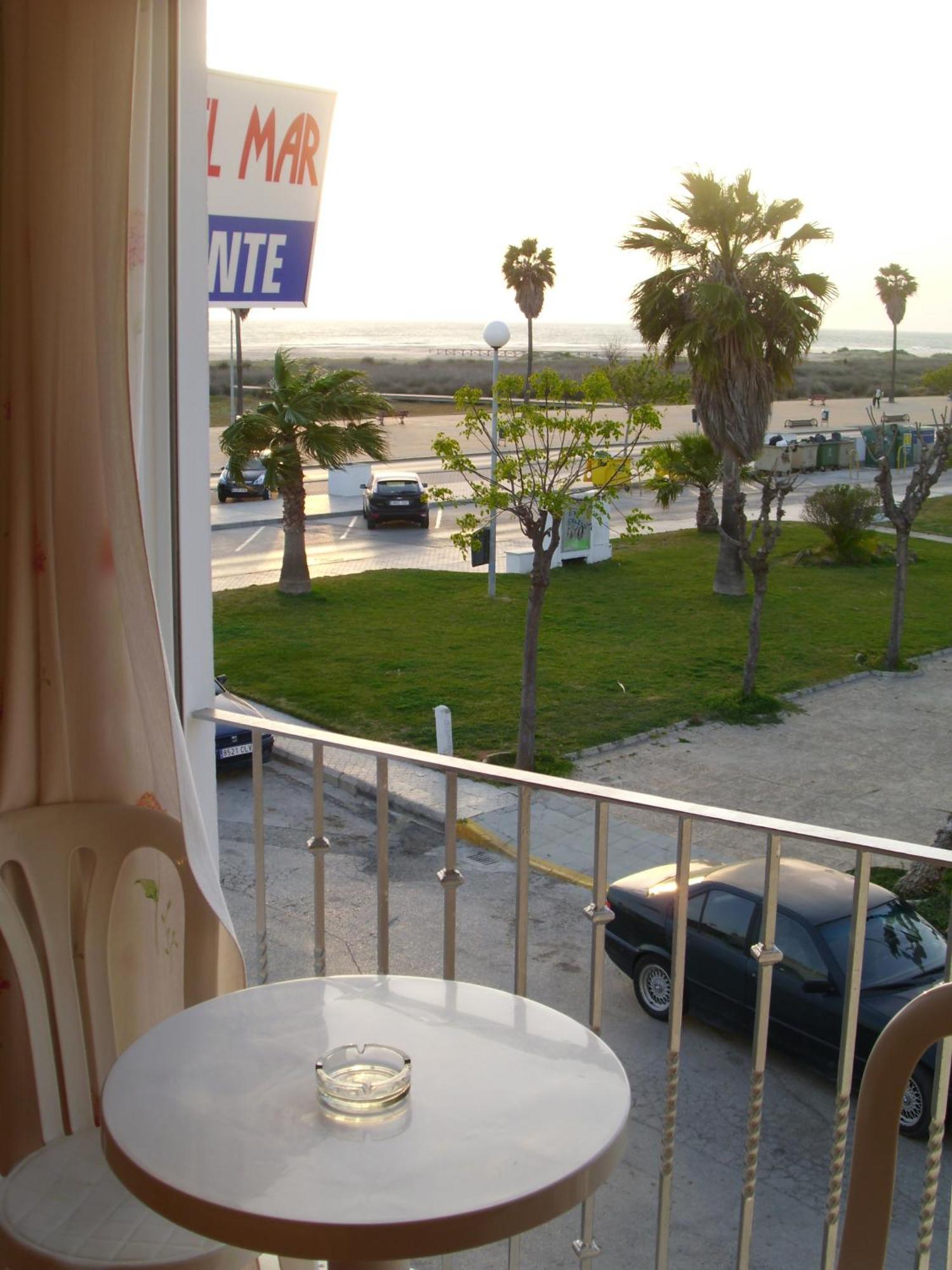 Hostal Sonrisa Del Mar Conil De La Frontera Buitenkant foto